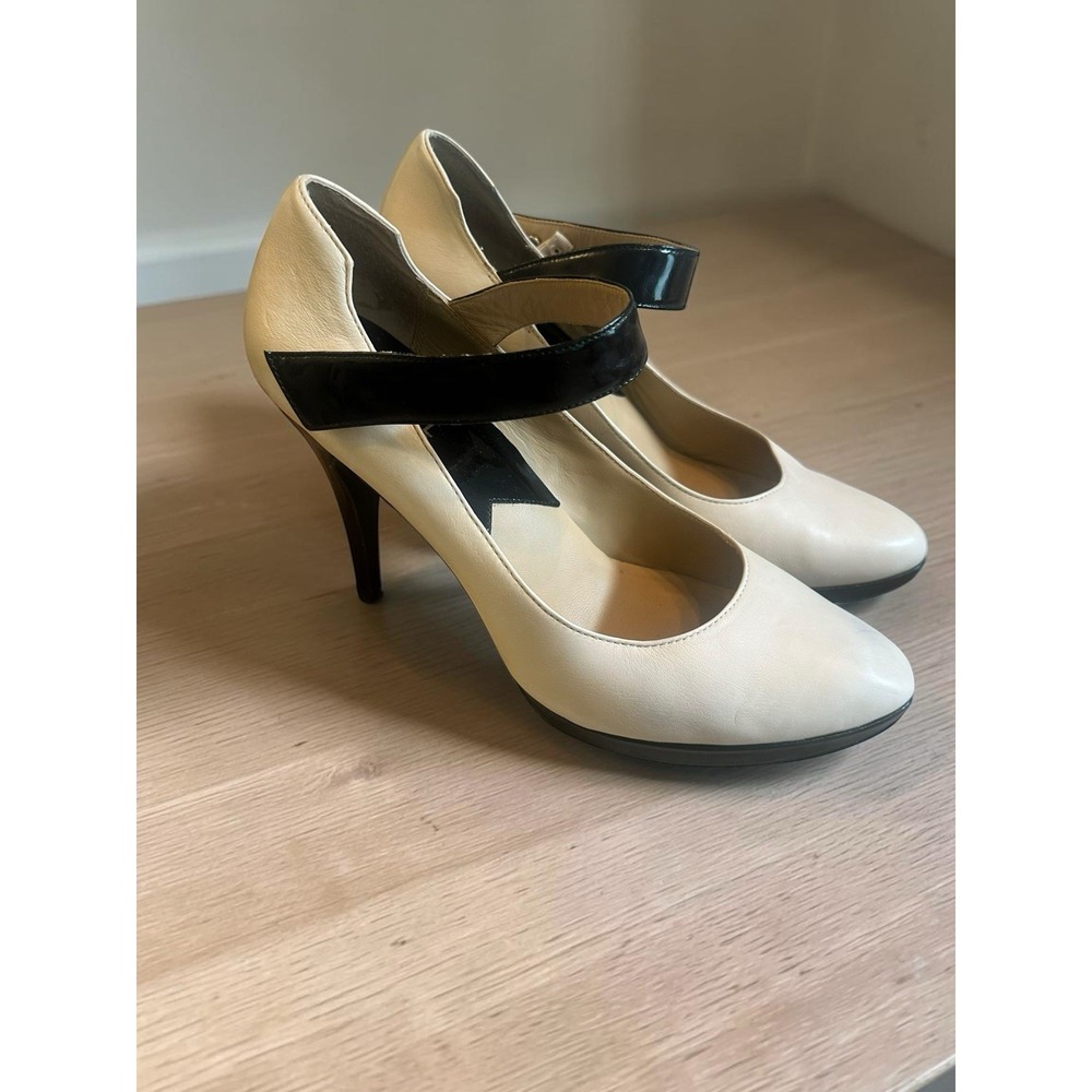 MICHAEL Michael Kors Mary Jane's Heels Size 11 Beige And Black